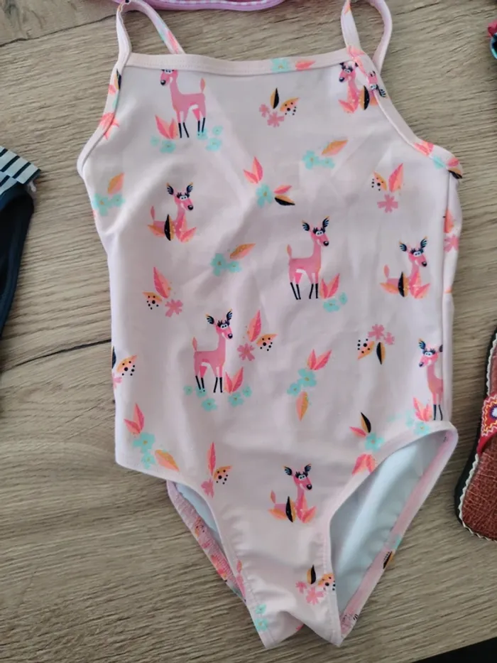 Lot maillots bain et tongs - photo numéro 6