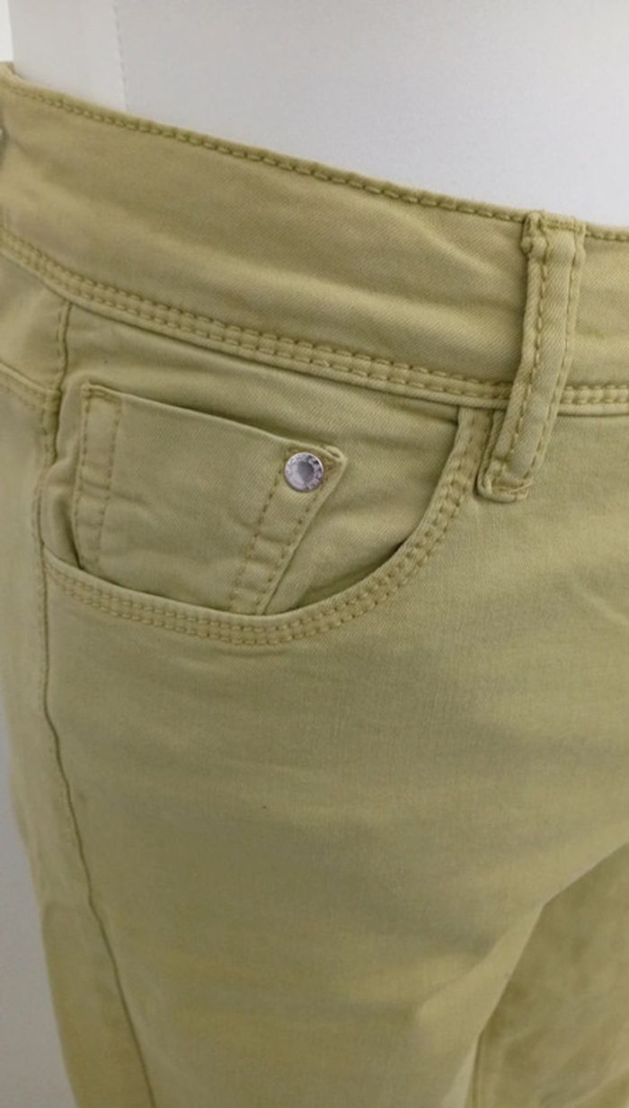 Jeans slim vert. Cache Cache. Taille 40 - photo numéro 4