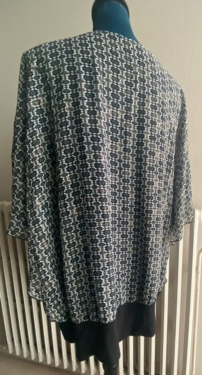 Hauts à motifs - photo numéro 2