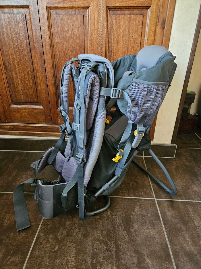 Porte bébé randonnée vari Quick deuter très bon état
Quasi neuf. - photo numéro 3