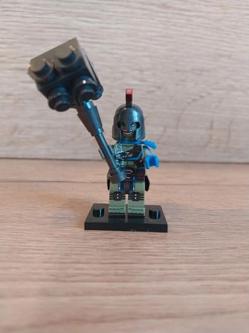 Figurine type lego Hulk Thor Marvel