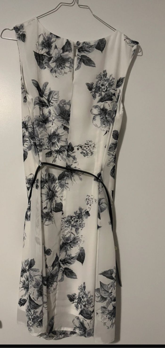 Robe - photo numéro 2