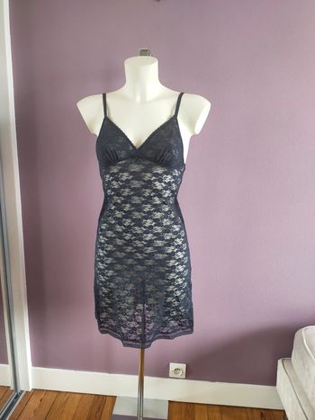 Robe dentelle bleu marine