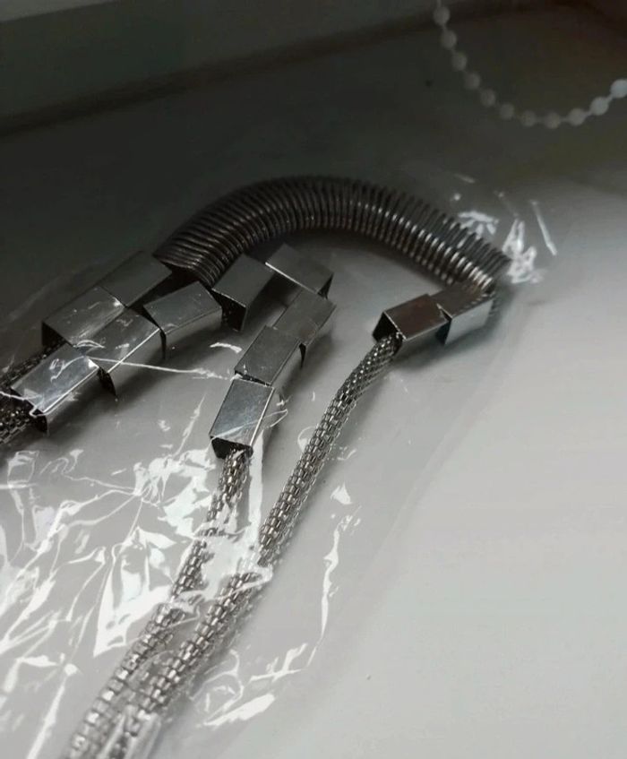 Collier fantaisie ressorts et carrés - photo numéro 4
