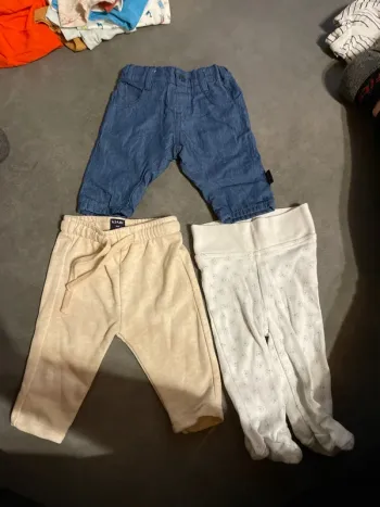 3 pantalons 1 mois