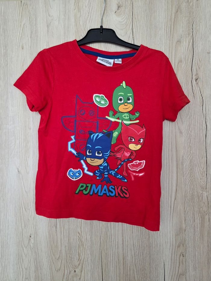 LOTS DE TEE-SHIRT PYMASKS 4ANS NEUF - photo numéro 2
