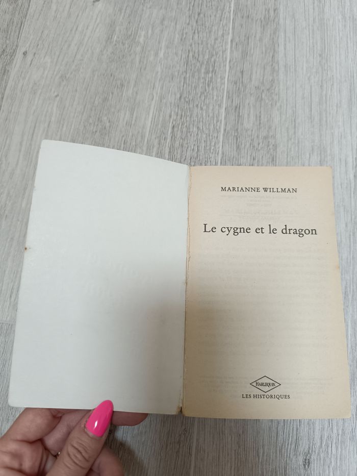 Livre Harlequin les historiques - photo numéro 3