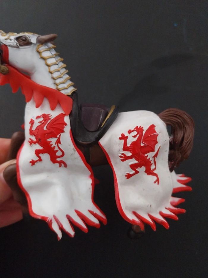 Cheval rouge - photo numéro 2