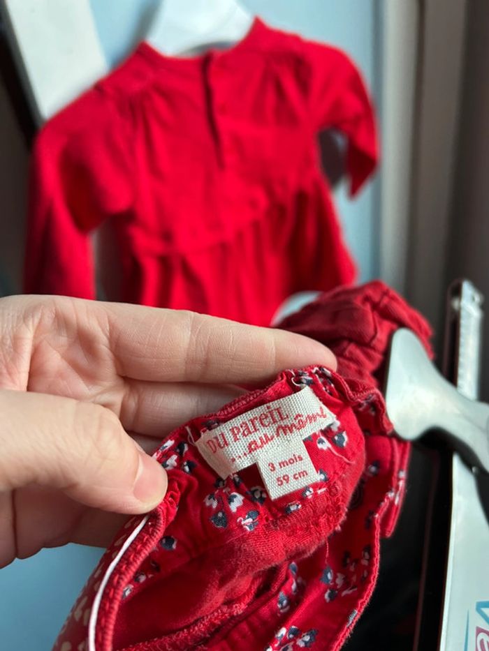 Ensemble rouge à fleurs,3 mois - photo numéro 10