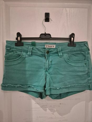 Short en jeans vert 42