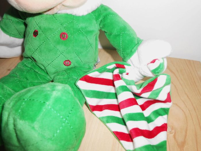 Peluche Mickey baby vert - photo numéro 4