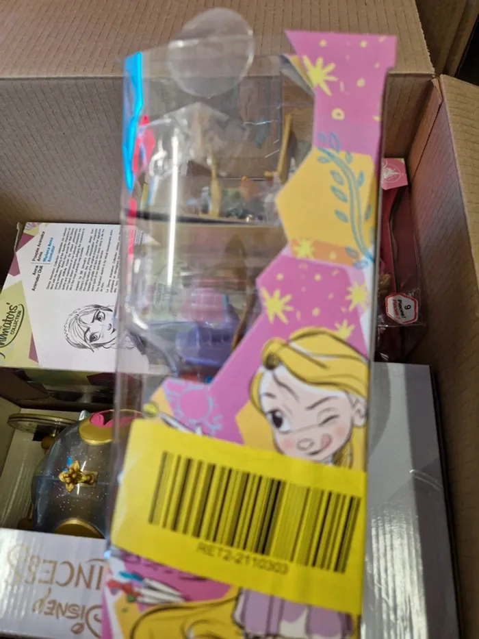 D216 - lot de 7 articles disney. poupées et figurines valeur environ 197€ - photo numéro 10