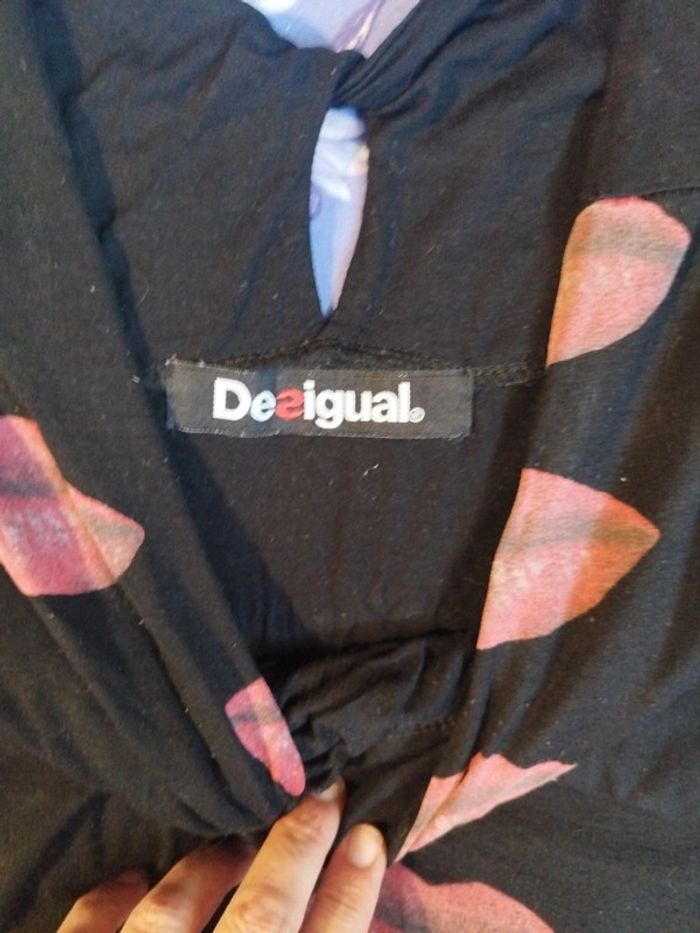 Haut Desigual - photo numéro 2