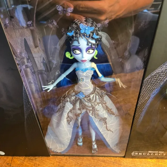 Monster High Coffret Skullector Emily Les Noces funèbres - photo numéro 5