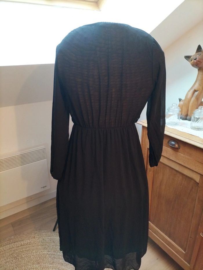 Robe noire - photo numéro 2