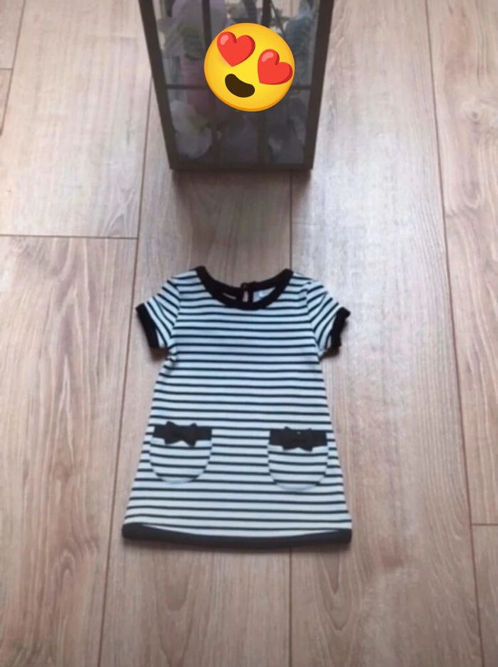 Robe 3mois H&M état neuf