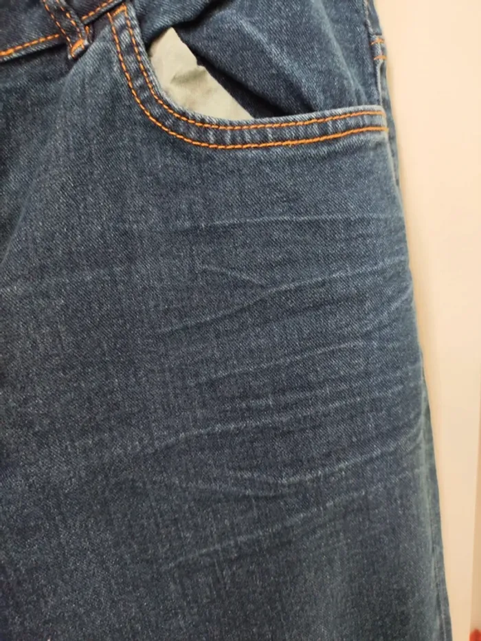 Jean pantacourt slim fit Kiabi – T42 – jamais mis Kiabi – Taille 42 - photo numéro 4