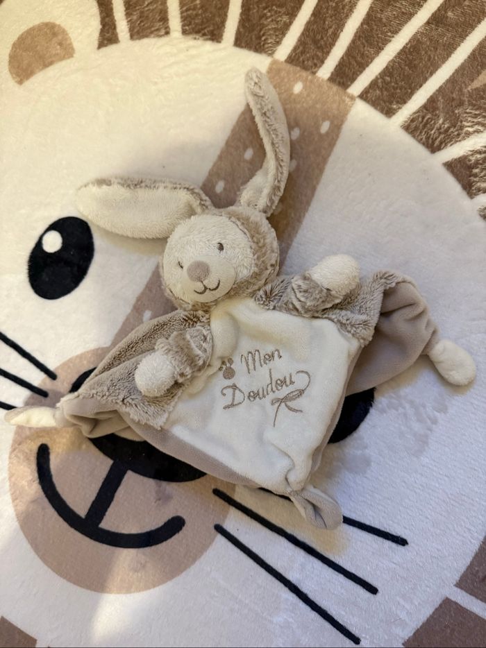 Doudou lapin - photo numéro 2