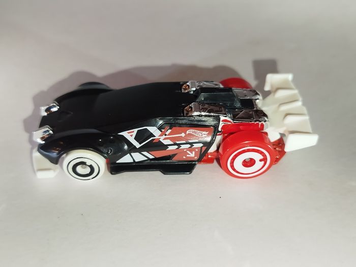 Hot Wheels Davancenator Exclusive 5-Pack Cyber Noir 2025 - photo numéro 5