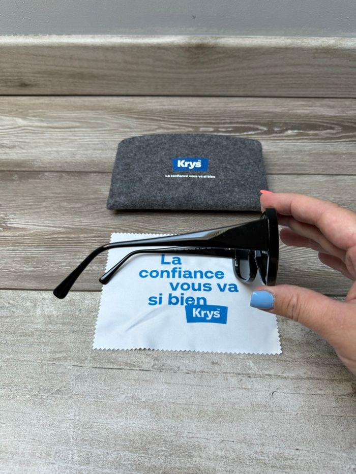 Lunette de soleil. - photo numéro 4