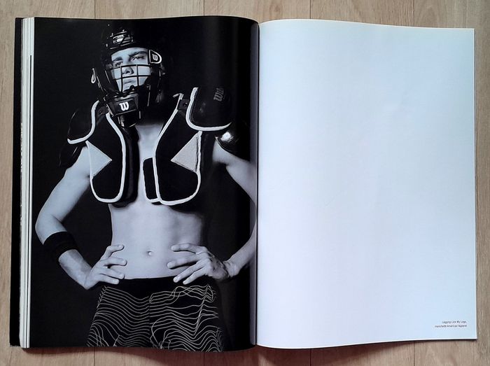 Magazine l'Officiel Hommes spécial Camille Lacourt sport mode et beauté n°24 Juin juillet aout 2011 - photo numéro 9