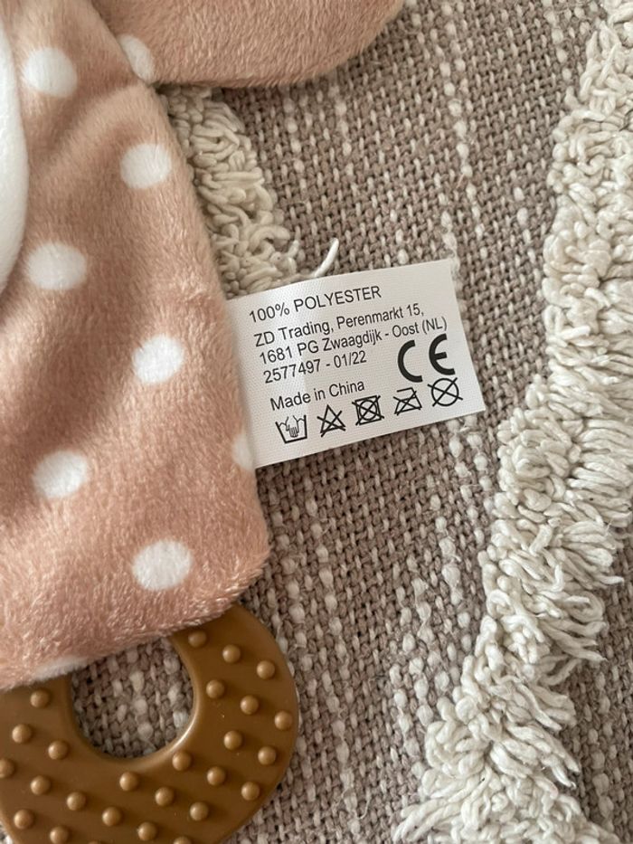 Peluche doudou plat d’éveil 25cm action lion marron pois blanc parfait état - photo numéro 3