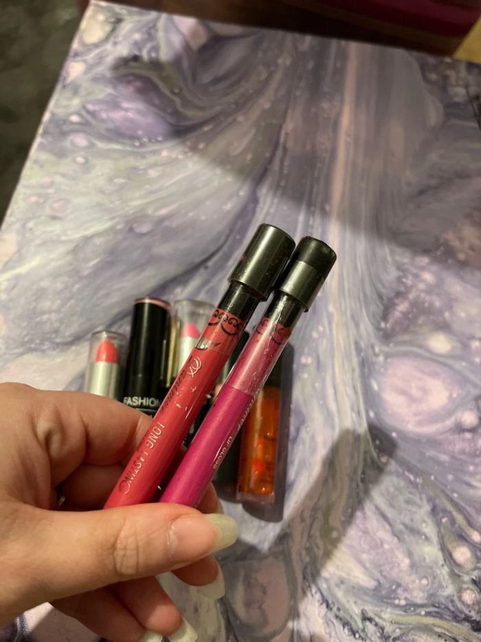 Divers Gloss et rouge à lèvres - photo numéro 6
