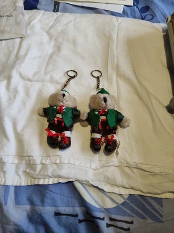 2 magnifiques porte clefs