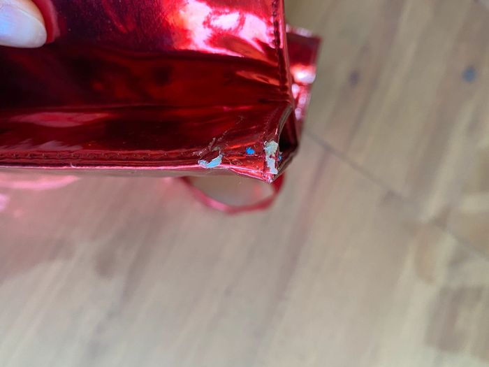 Sac cabas fourre tout rouge brillant et sa pochette Sephora - photo numéro 8