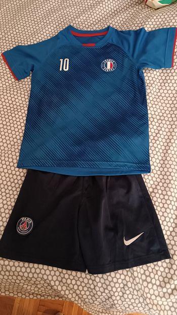 T-shirt et short foot 
