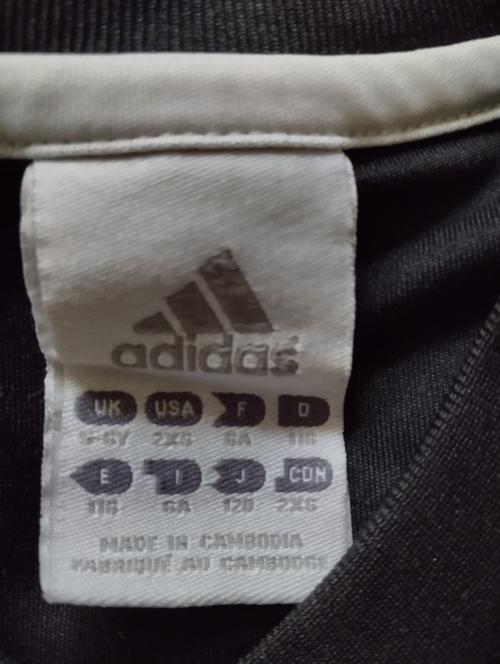 T-shirt Adidas taille 6ans - photo numéro 7