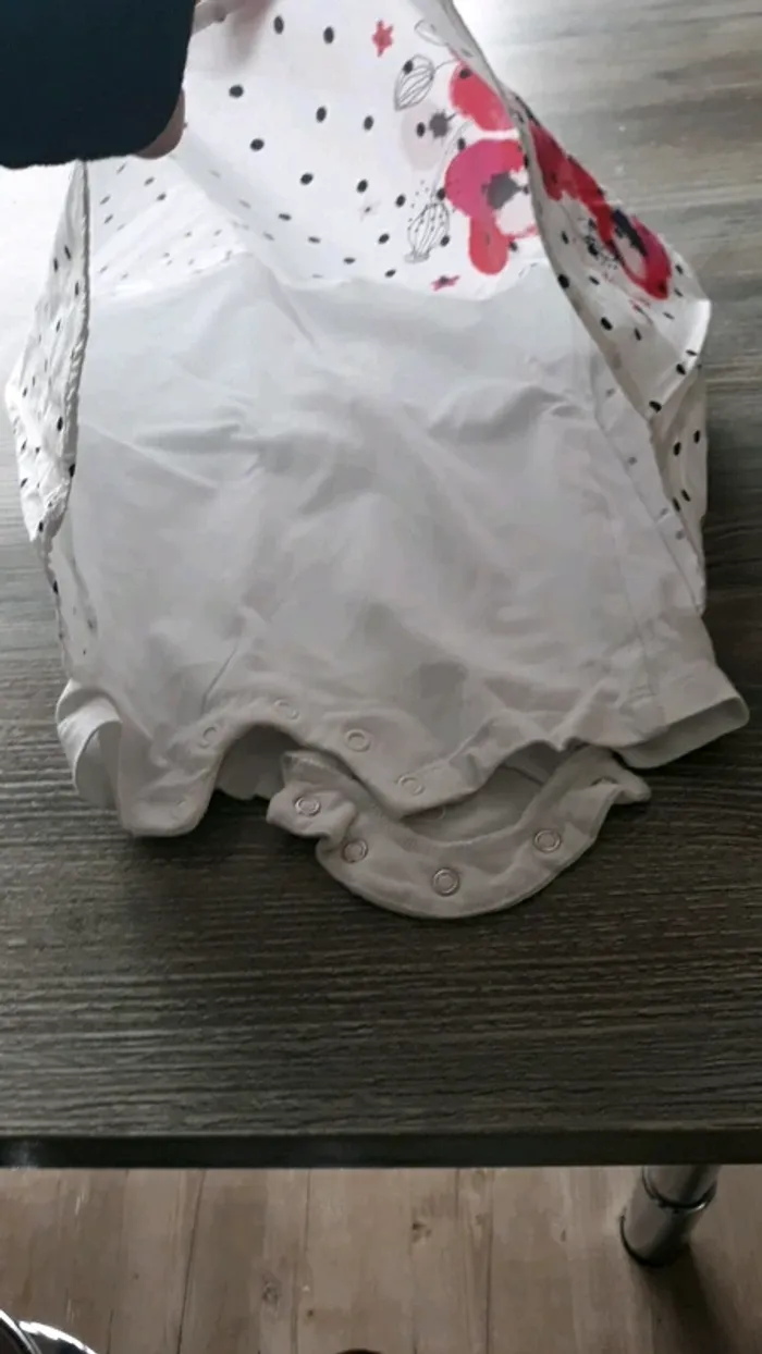 Robe 6mois  terre de marin - photo numéro 2