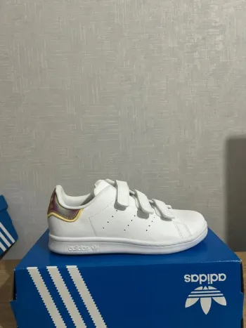 Baskets blanches à scratch Adidas Stan Smith 34
