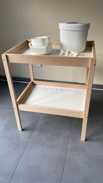 Table à langer et accessoires
