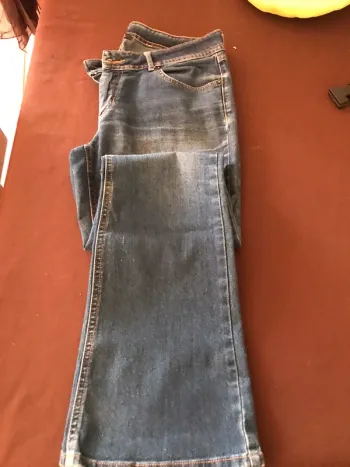 2 jeans femme T 38