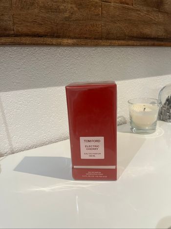 Tom Ford Electrique Cherry