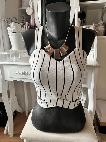 Top court croisé blanc rayures noires T.S TBE