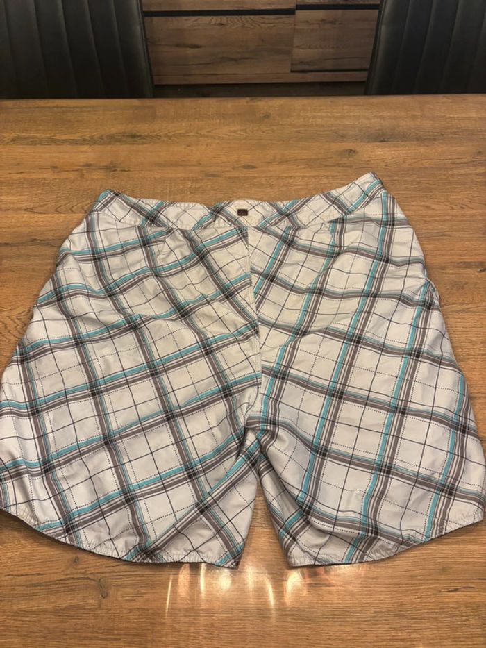 Short Quiksilver - photo numéro 2