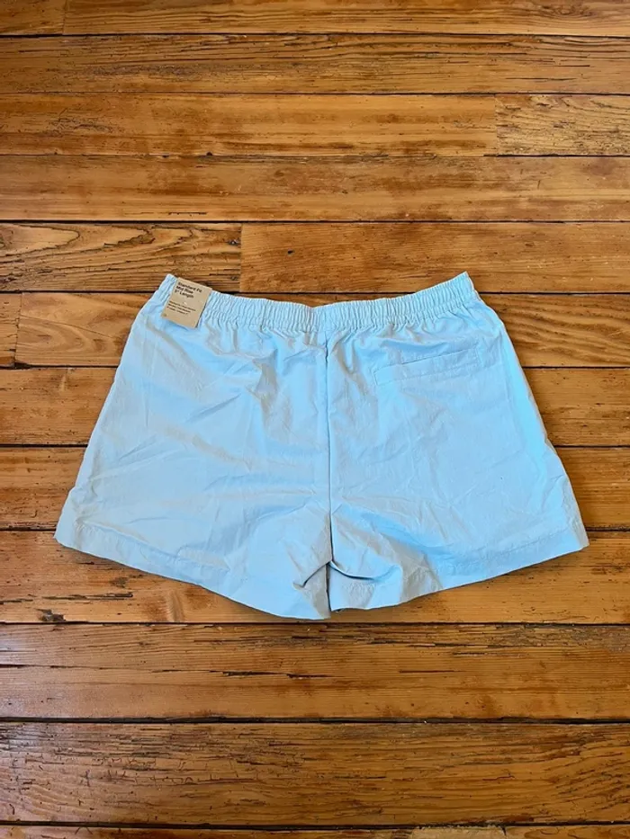 Short Nike bleu clair - photo numéro 2