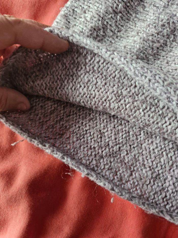 Superbe pull style péplum zone troutrous - photo numéro 7