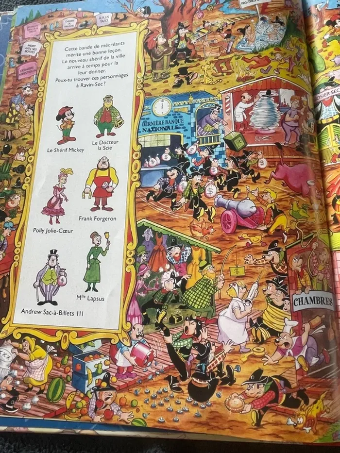 Livre de Mickey et ses amis « cherche et trouve » - photo numéro 3