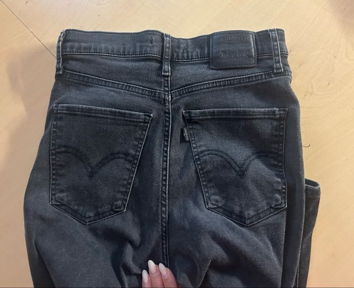 Jean levis mile high super Skinny noir 28x30 - photo numéro 3