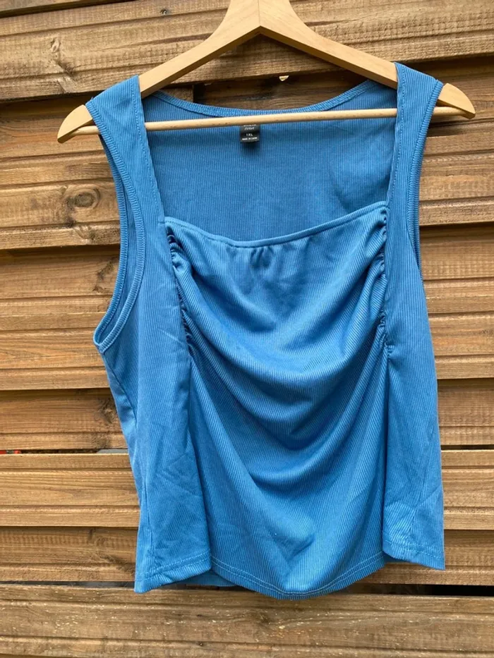 Top bleu