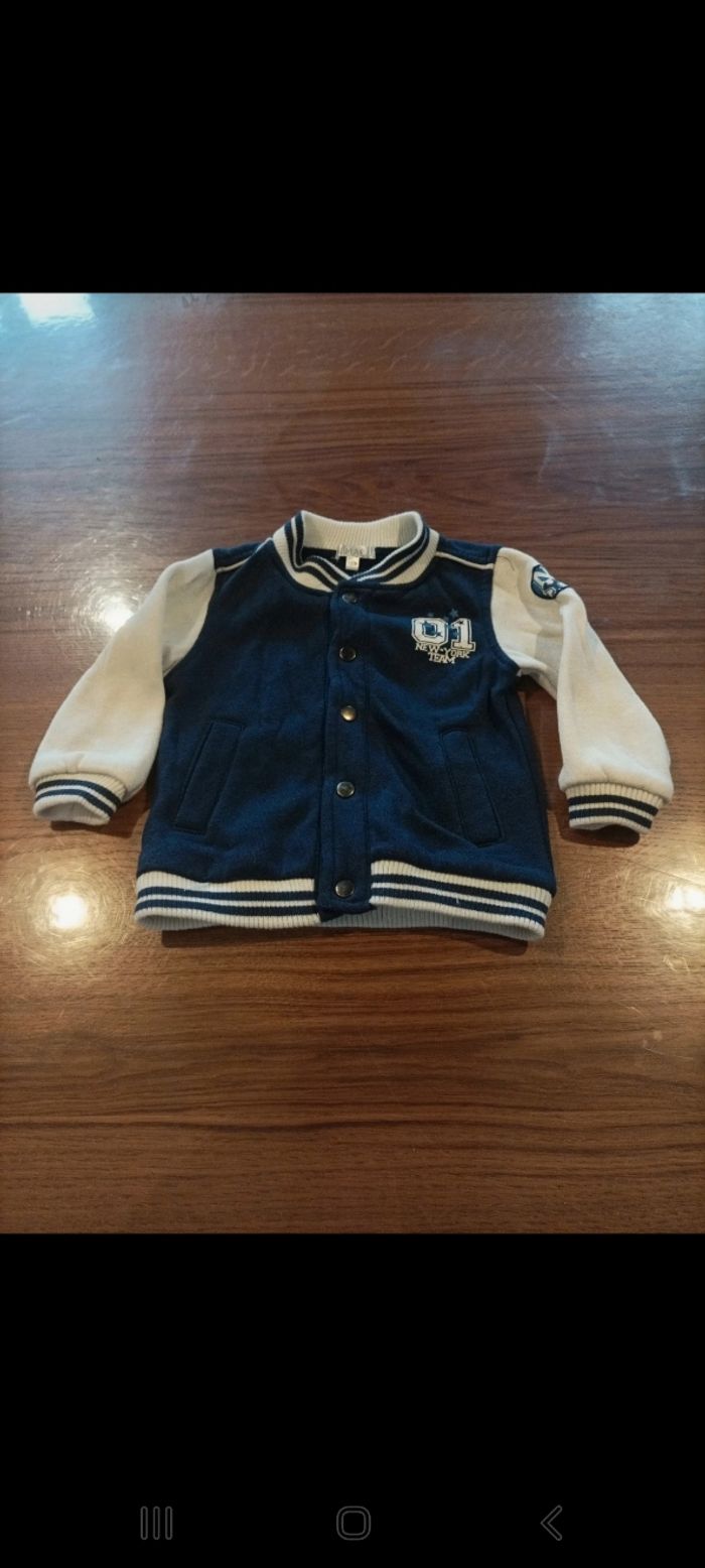 Lot de 11 sweats pulls et gilets garçon 18 mois - photo numéro 8