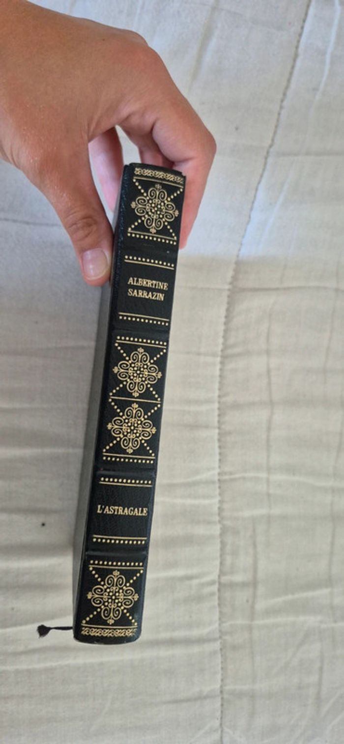 Livre l'astragale d'Albertine Sarrazin - photo numéro 5