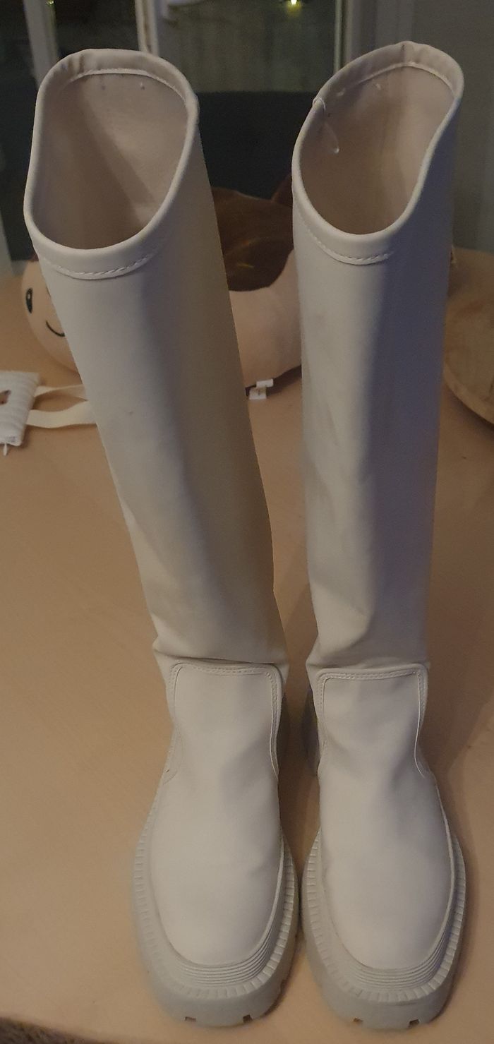 Bottes Zara taille 38 - photo numéro 2