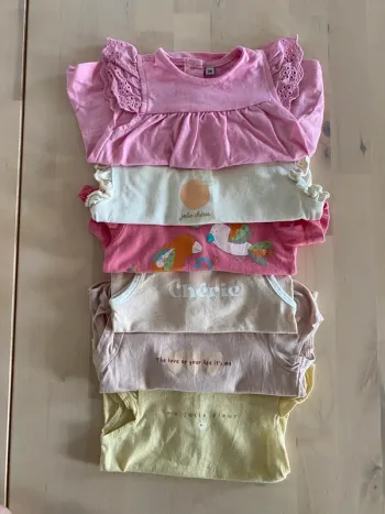 Lot 6 t-shirts - taille 3 mois