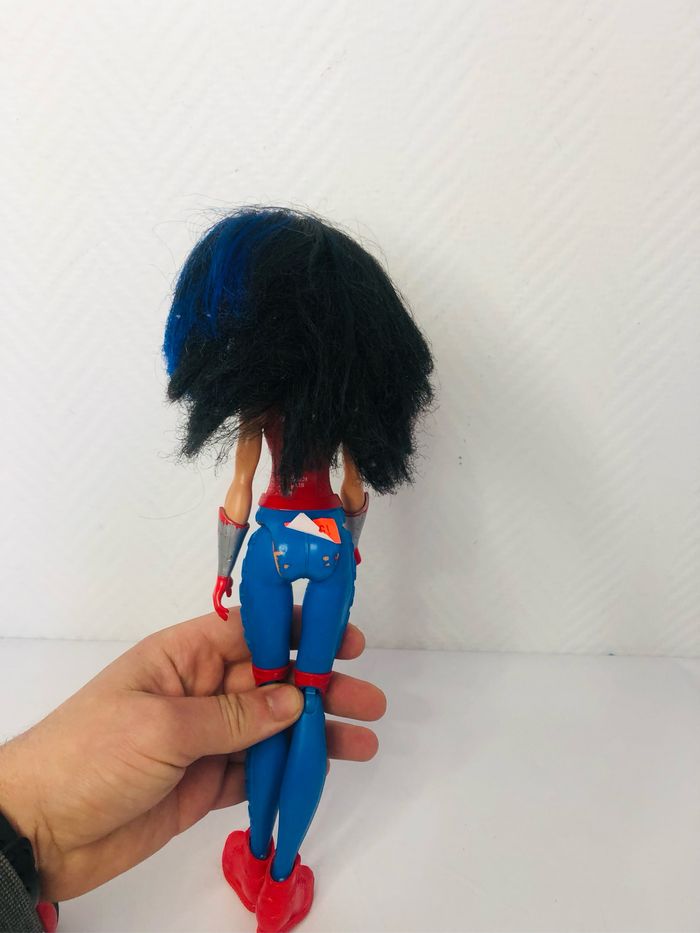 Poupée Wonder woman 2015 - photo numéro 2