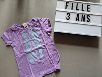 T shirt avec inscription