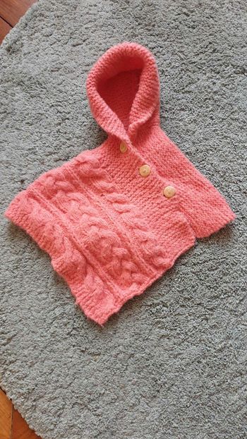 Poncho fait main laine taille6/9mois